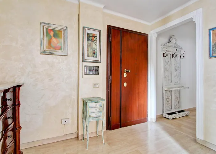 Apartament Elle House *